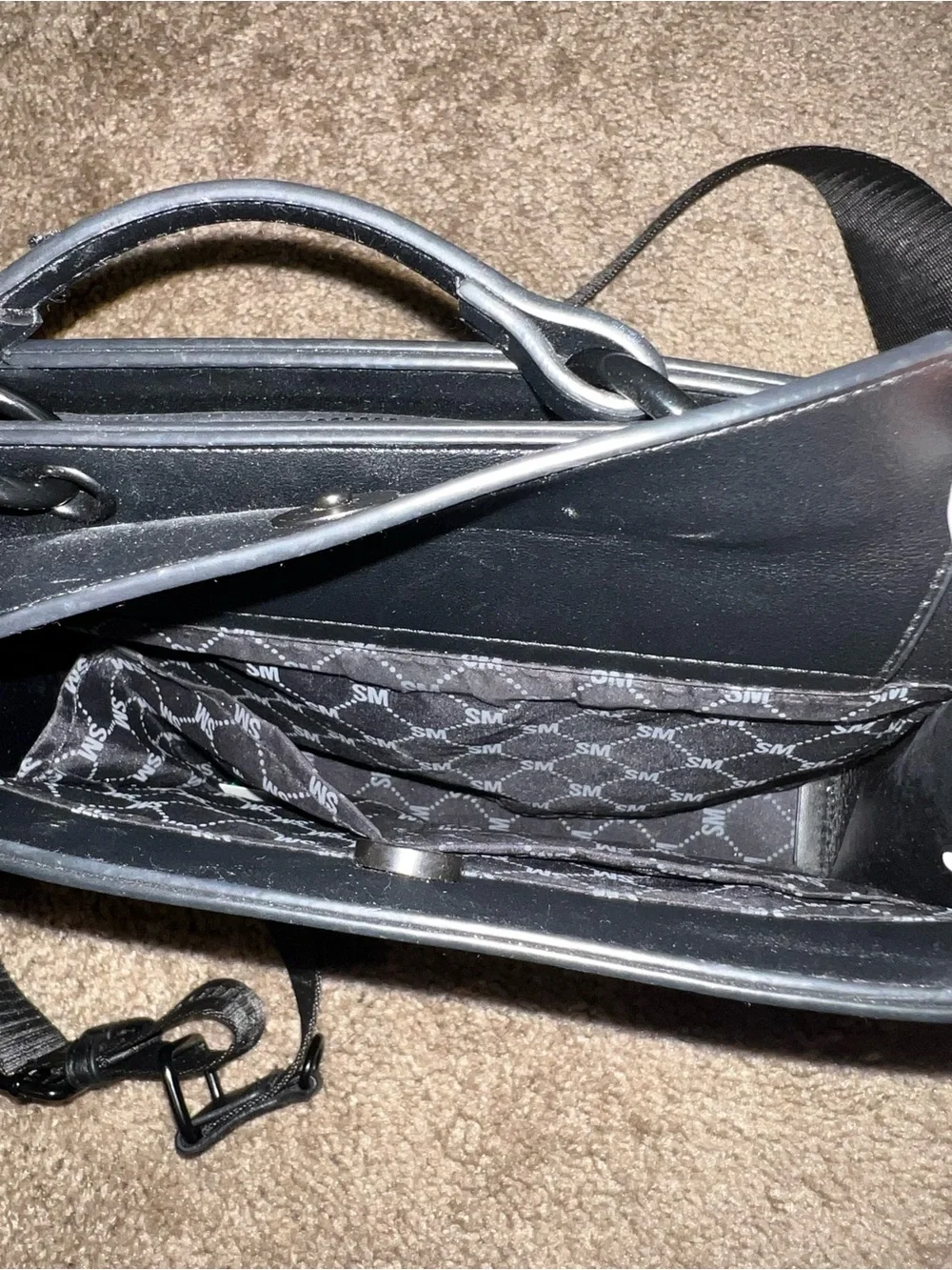 Steve Madden sleek steve